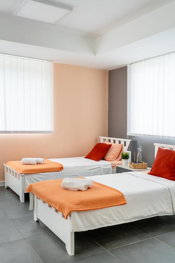 Kostovski Rooms-Near E75 To Greece Veles Esterno foto